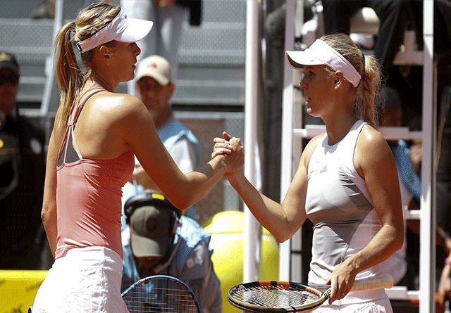 Wozniacki critica las invitaciones de torneos  a Sharapova