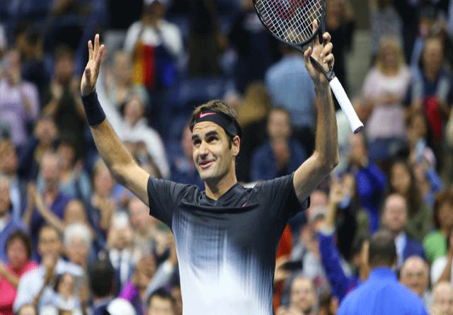 Roger Federer se emplea a fondo en su debut en el US Open