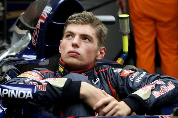 Max Verstappen renueva con Red Bull