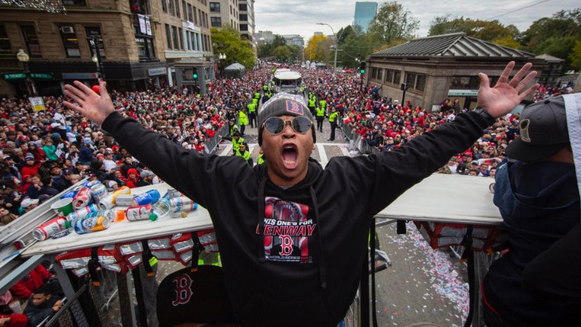 Medias Rojas celebran título de la Serie Mundial por las calles de Boston