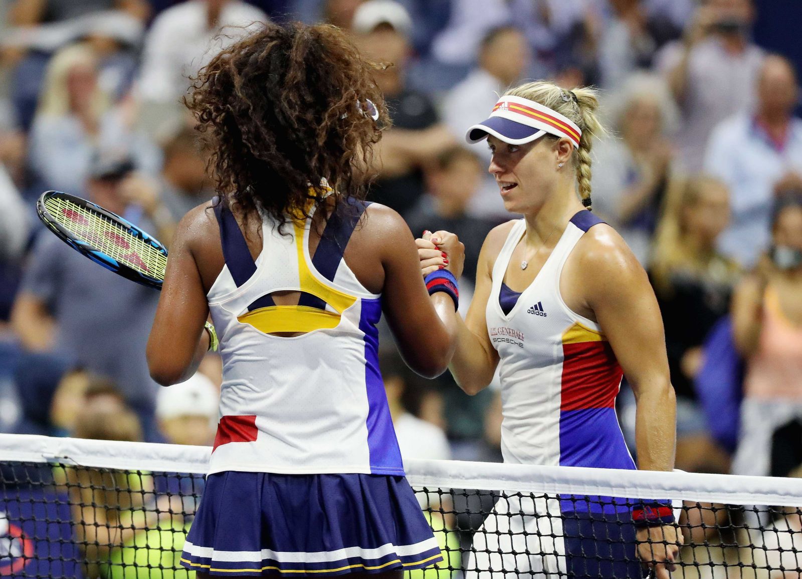 Tenista Naomi Osaka cae ante Angelique Kerber en Masters de Singapur