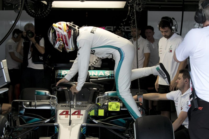 Lewis Hamilton más rápido en práctica para el Gran Premio de Japón