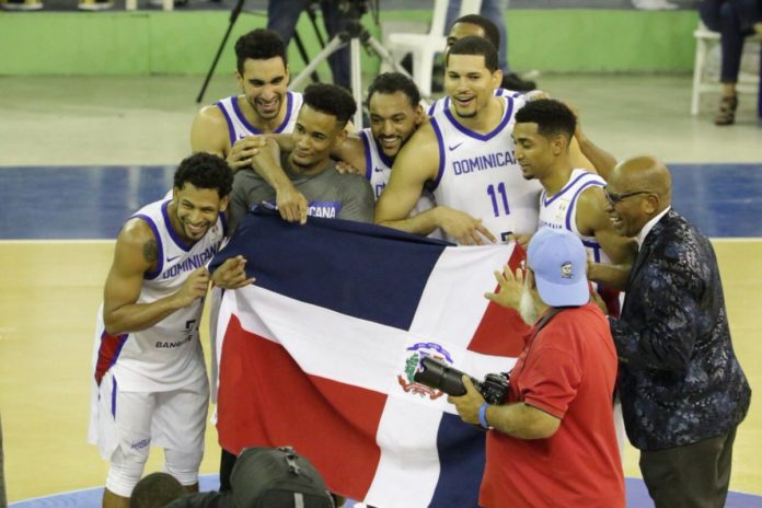 Mendoza guía victoria de República Dominicana sobre Venezuela; el país a un paso del boleto al mundial FIBA 2019
