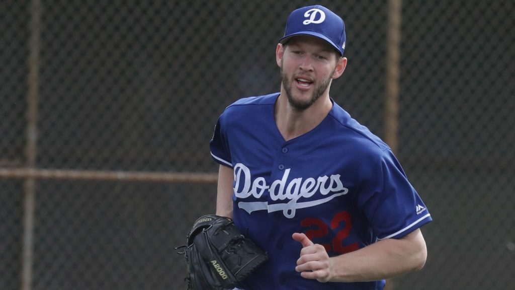 Dave Roberts: “Luego de platicar con Clayton, y obviamente observando el calendario, no abrirá en el Día Inaugural”