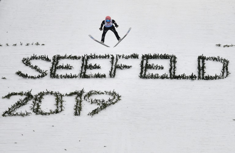 Suspenden cinco esquiadores detenido en Mundial de Esquí de Nórdico