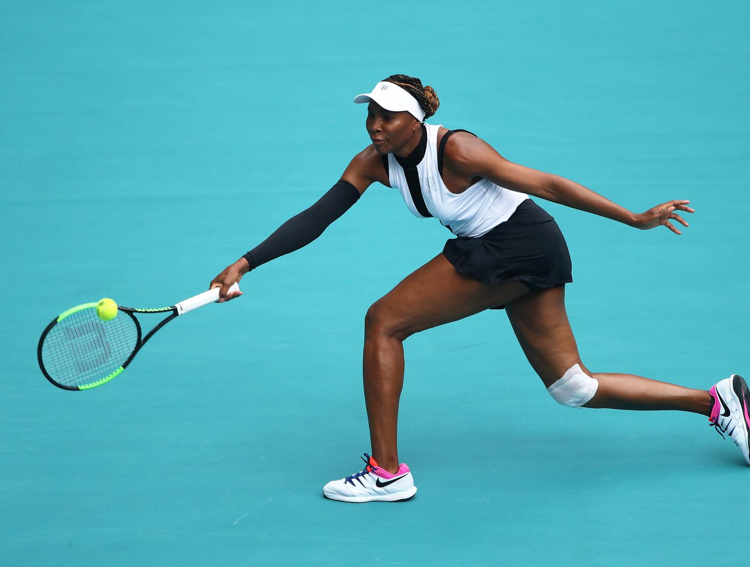 Venus Williams vence a Dalila Jakupovic y jugará la segunda ronda contra Suárez Navarro