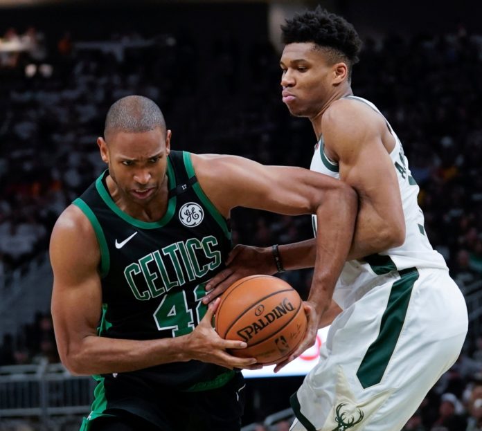 Warriors y Celtics golpean primero en semifinales de conferencia de la NBA