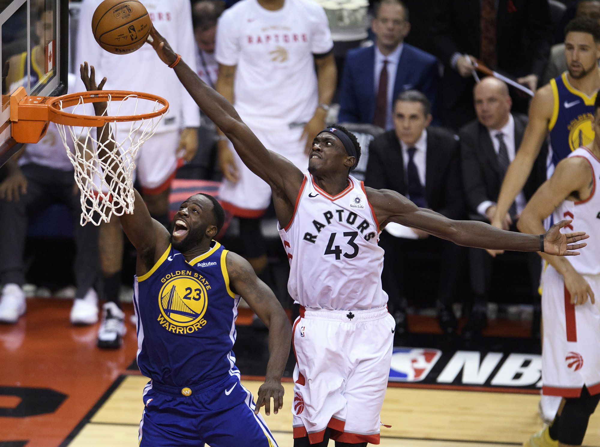 Toronto Raptors golpean primero en la Final de la NBA; Pascal Siakam aportó 32 puntos