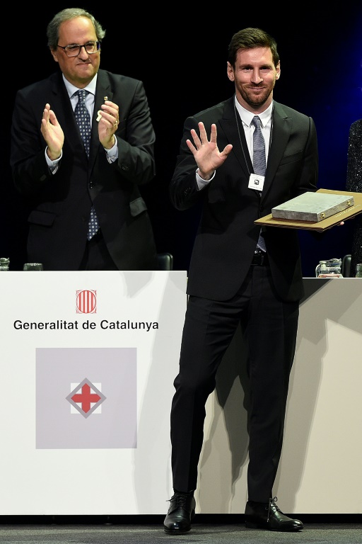 Lionel Messi es condecorado con la Cruz de San Jorge por el gobierno regional catalán