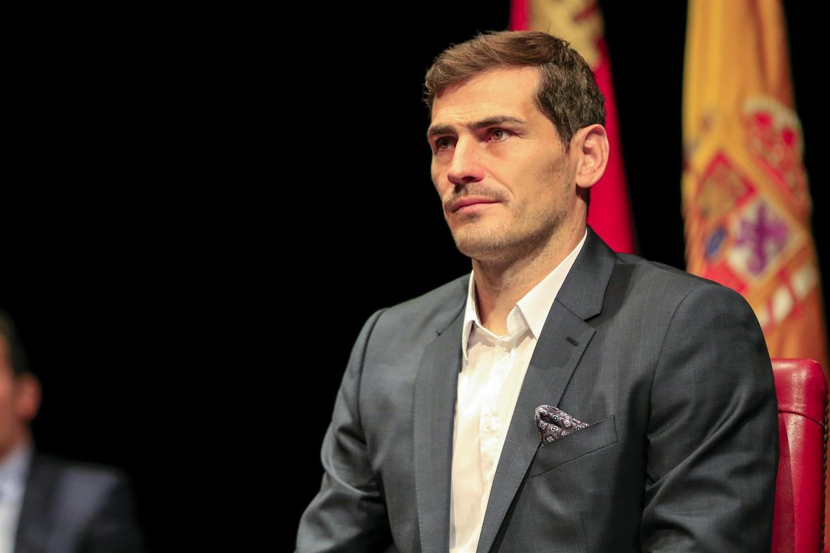 Futbolista Iker Casillas aclara que aún no ha decidido su retiro