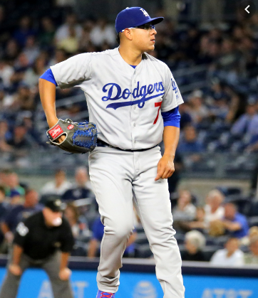 Julio Urías podría abrir un juego por Dodgers de Los Ángeles próximamente, dice Dave Roberts