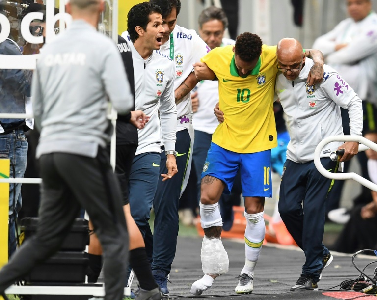 Futbolista Neymar no jugará la Copa América tras lesión