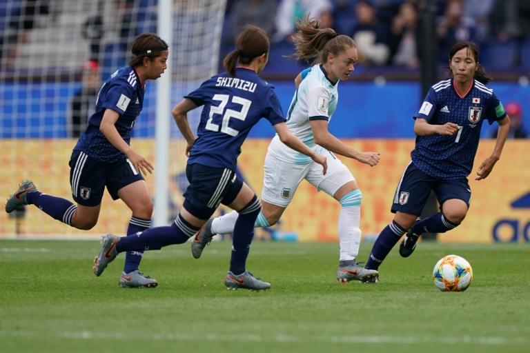 Selección femenina de fútbol de Argentina camino a los Juegos Panamericanos en escándalo