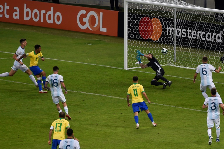 El futbolista Gabriel Jesús guío a Brasil a la final de la Copa América 2019