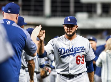 Dodgers de Los Ángeles son los reyes dejando tendido a sus rivales en el terreno