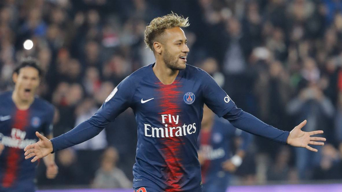 PSG rechaza oferta de 190 millones de euros de Barcelona por Neymar
