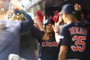 Dominicano José Ramírez encabeza paliza de Indios sobre Yankees
