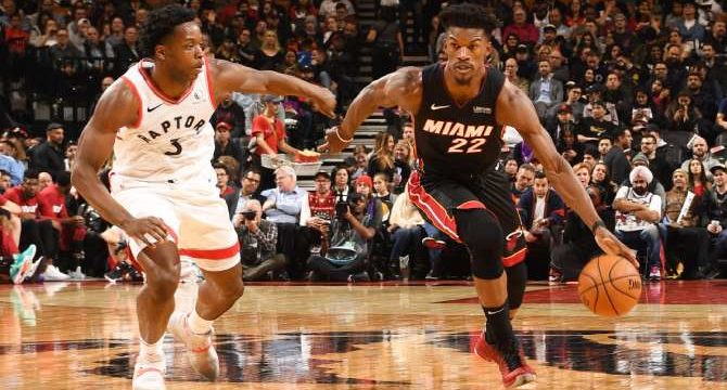 Jimmy Butler con triple-doble guía la victoria Miami Heat sobre los Toronto Raptors