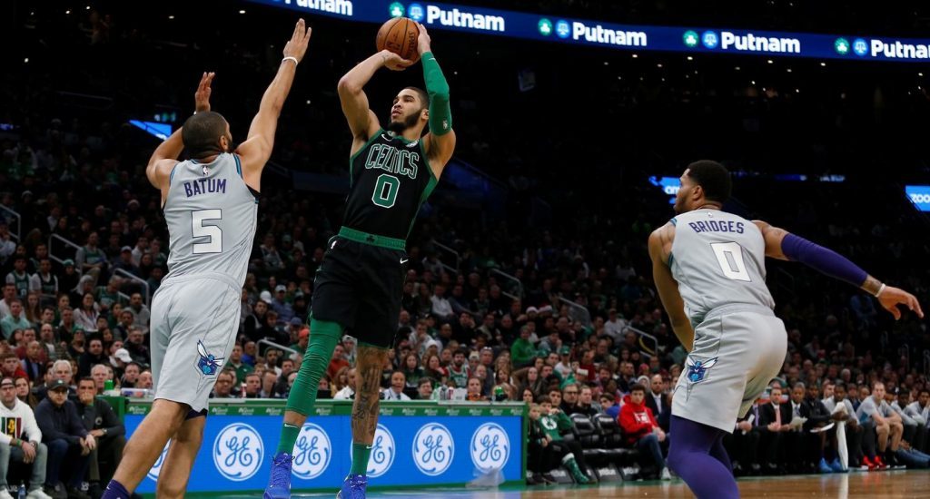 Celtics vencen a Hornets y Jayson Tatum establece marca personal con 39 puntos