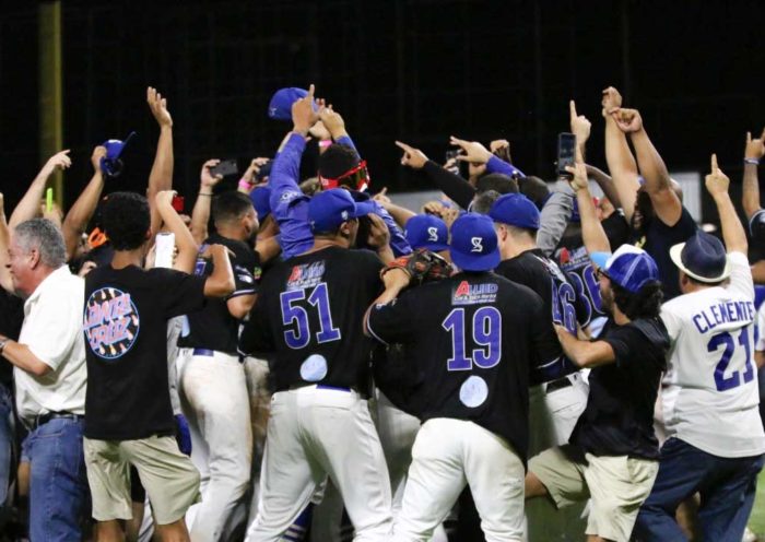 Cangrejeros de Santurce se coronan campeones por segundo año consecutivo Liga de Béisbol de Puerto Rico