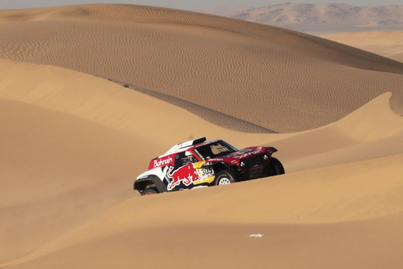 Carlos Sainz sobre segundo lugar de Alonso en el Dakar: “Ya me lo esperaba”