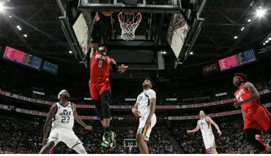 Houston Rockets vence a Utah Jazz
