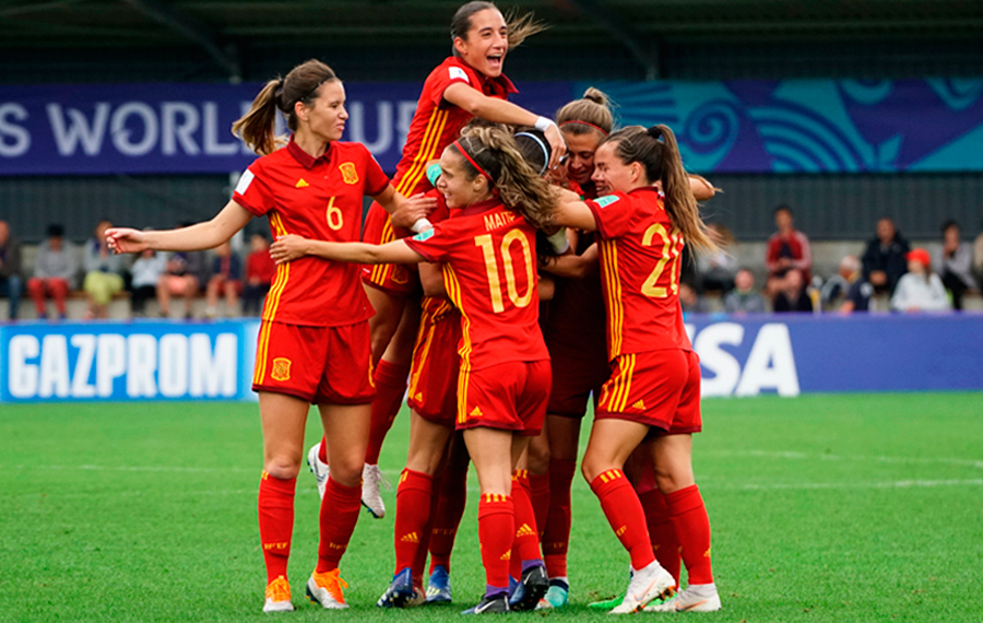 Eurocopa de fútbol femenino se traslada a 2022