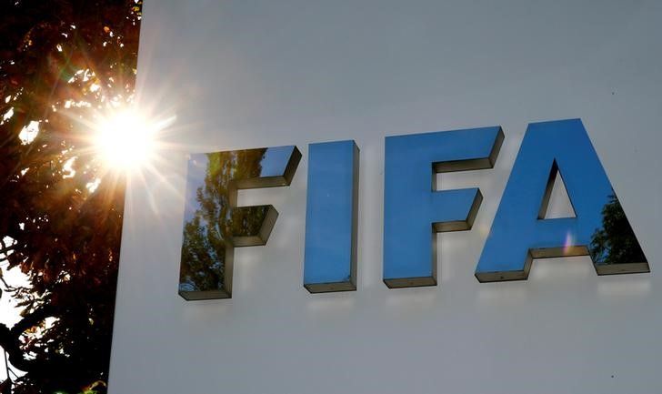 FIFA propone hasta cinco cambios por partido como medida temporal