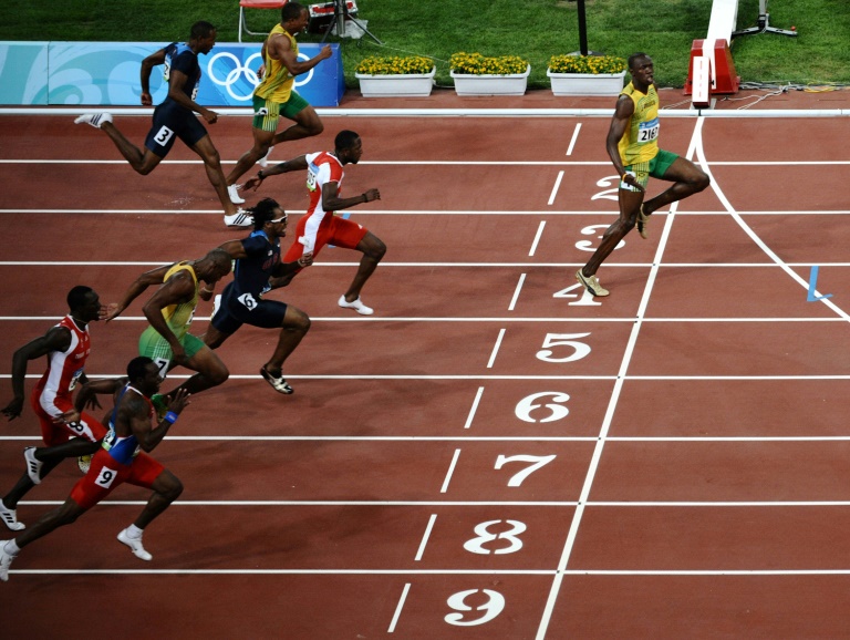 Usain Bolt bromea poniendo sus triunfos como ejemplo “distanciamiento social”