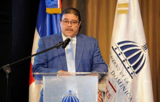 ADODEP respalda visión del ministro Francisco Camacho