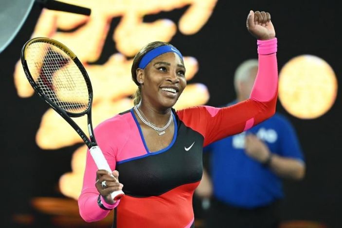 Serena Williams avanza a la semifinal del Abierto de Australia