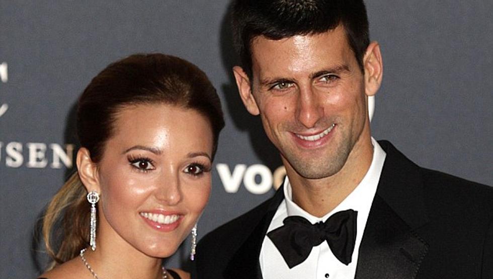 Intentan contratar a una modelo para acostarse con Novak Djokovic y arruinar su matrimonio y su carrera
