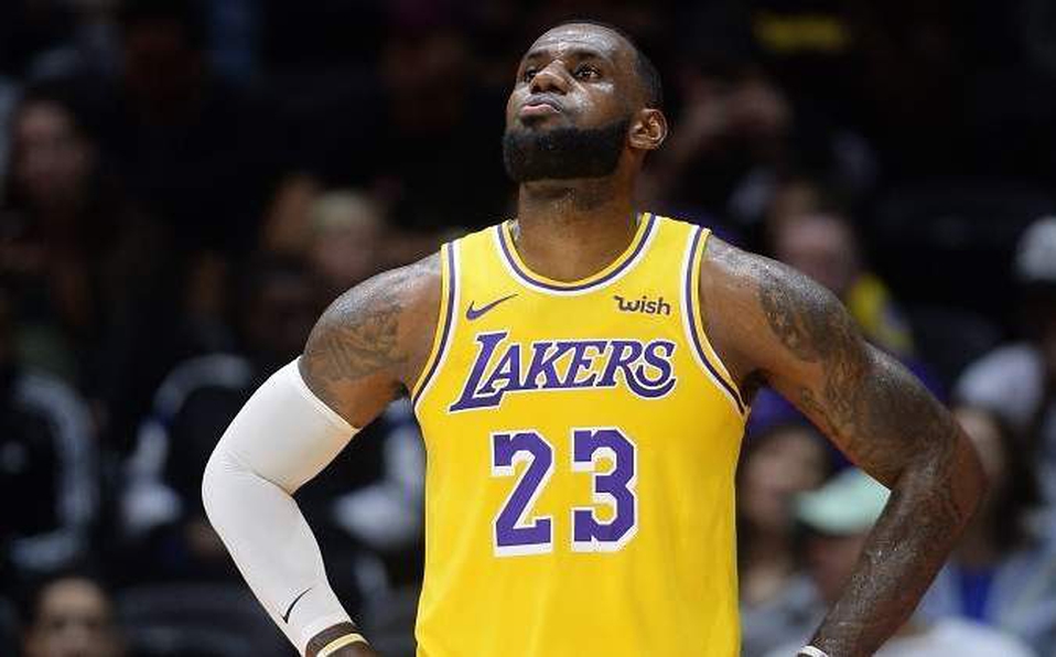 LeBron James confiesa que no para de pensar acerca de su regreso a los Lakers