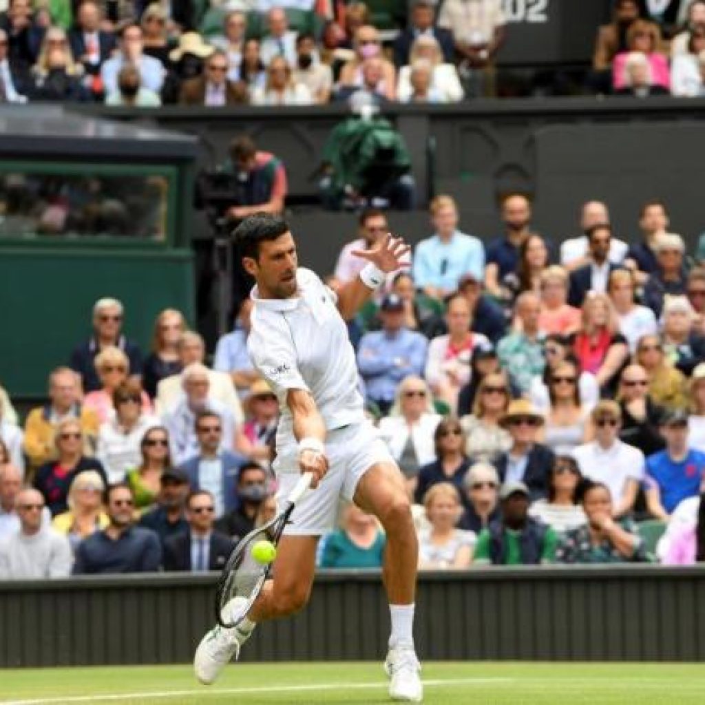 Novak  Djokovic  durante el partido 