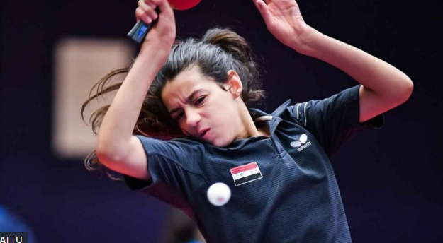 Es la campeona de tenis de mesa de Siria en todas las categorías de edad y tiene apenas 12 años.