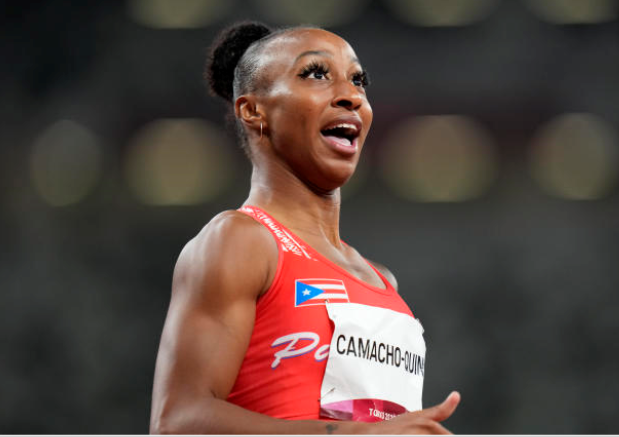 Jasmine Camacho-Quinn establece récord olímpico