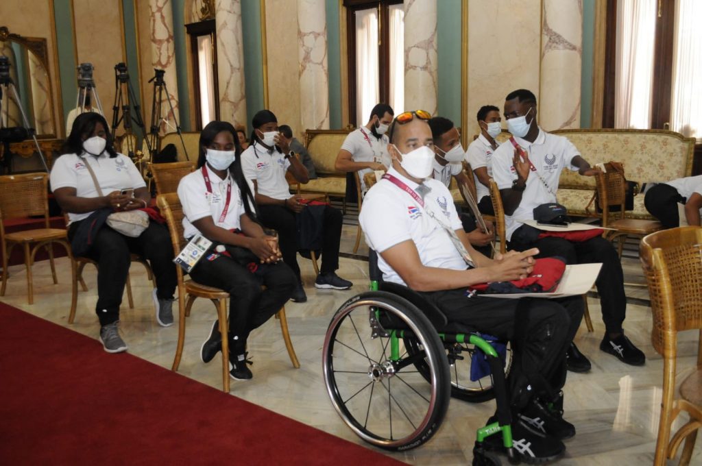 Atletas  Paralímpicos  su visita al Palacio Nacional