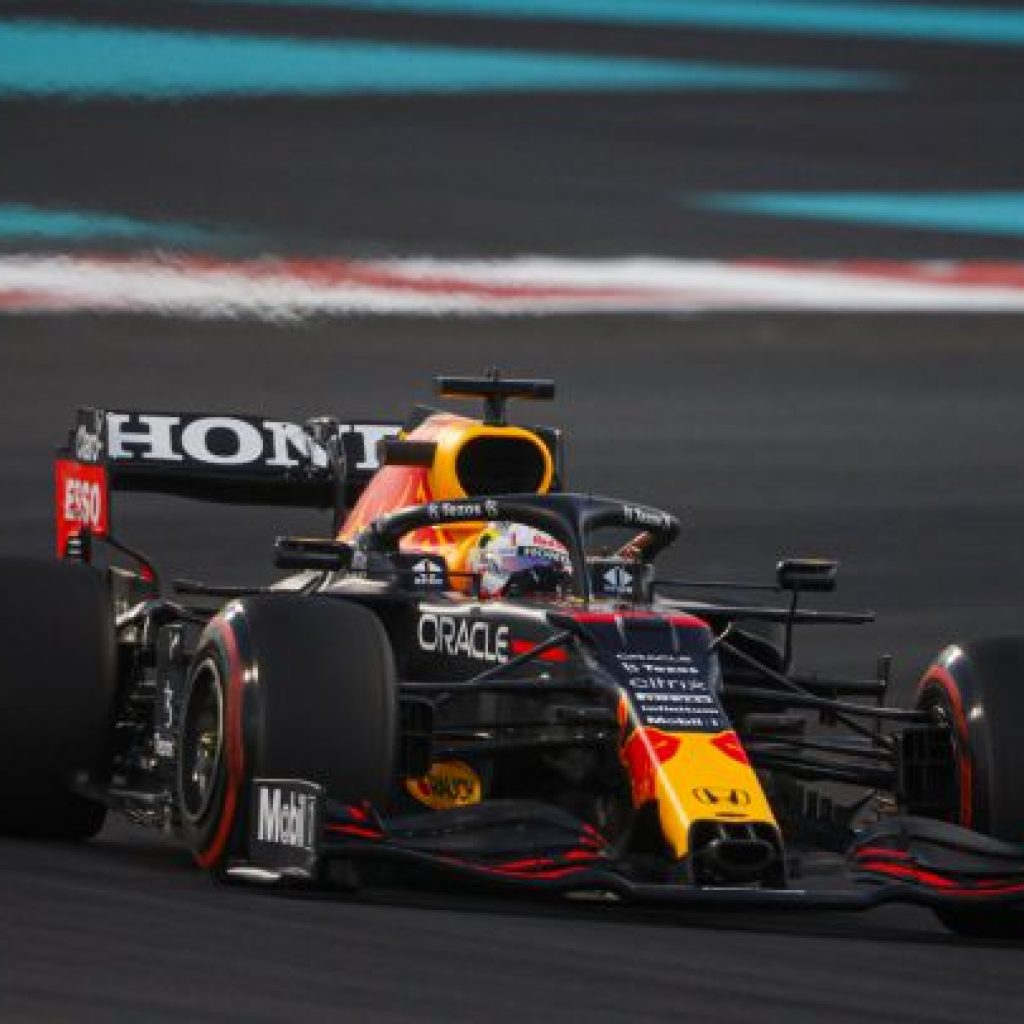 Verstappen conquista pole previo a final de temporada de F1 