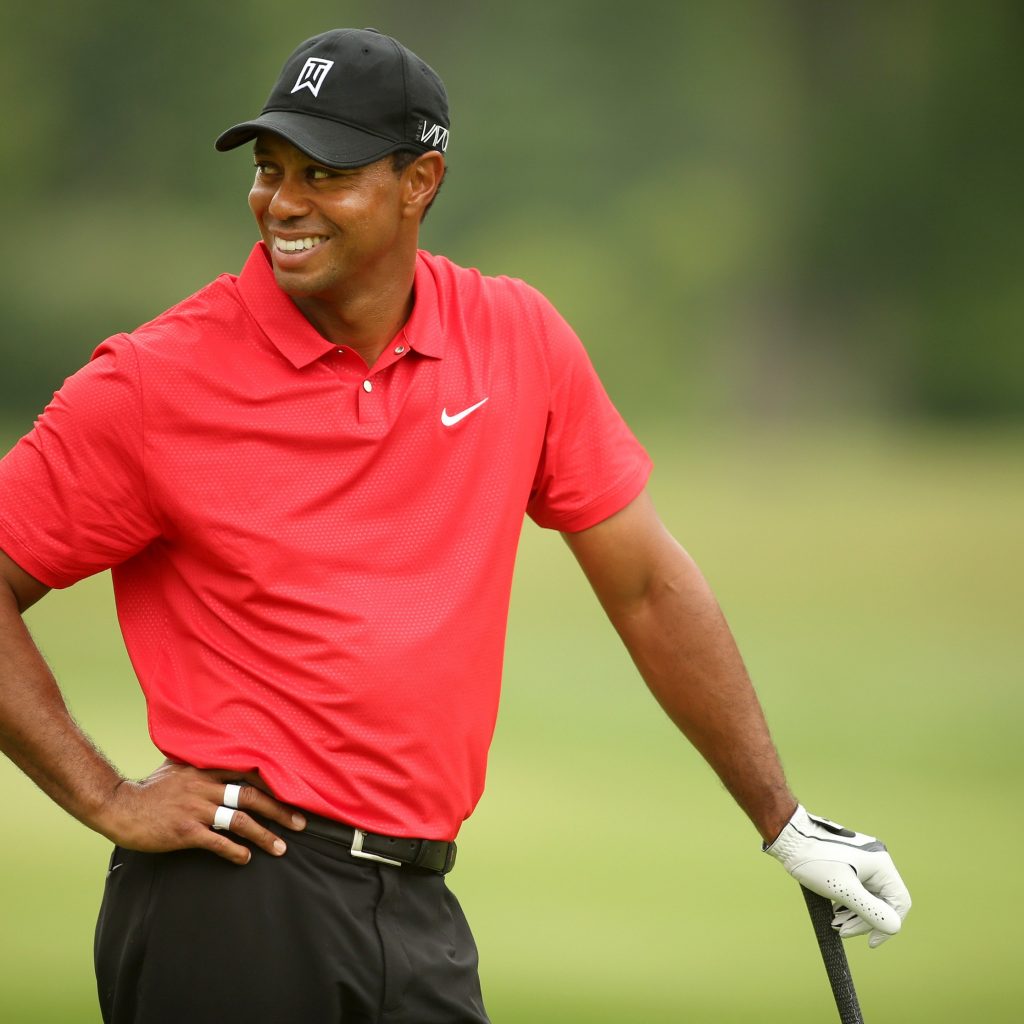 Tiger Woods regresa a las competencias con su hijo Charlie