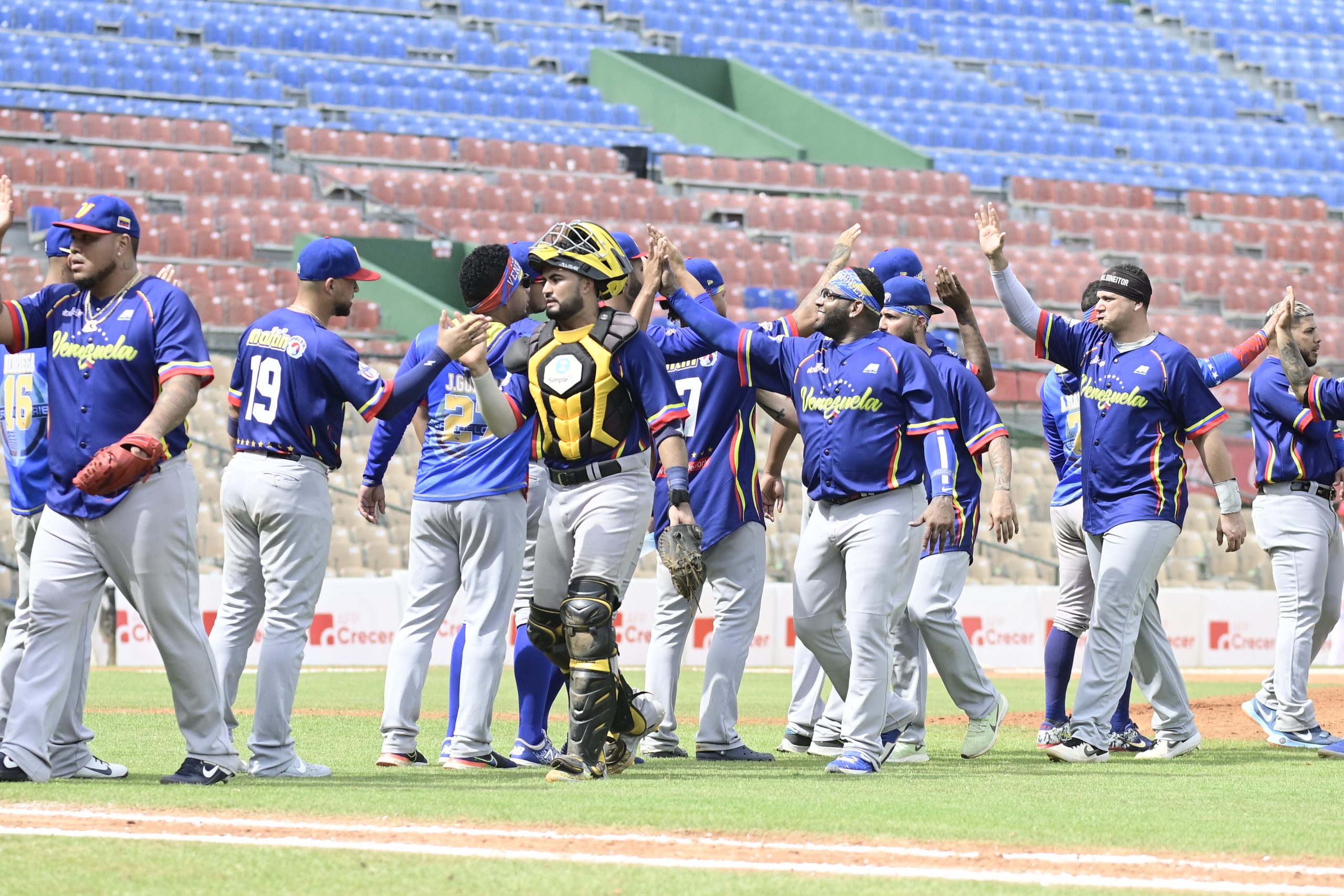 El pitcheo de Venezuela mantuvo la ventaja y aguantó los embates de la ofensiva panameña para sumar su segunda victoria.