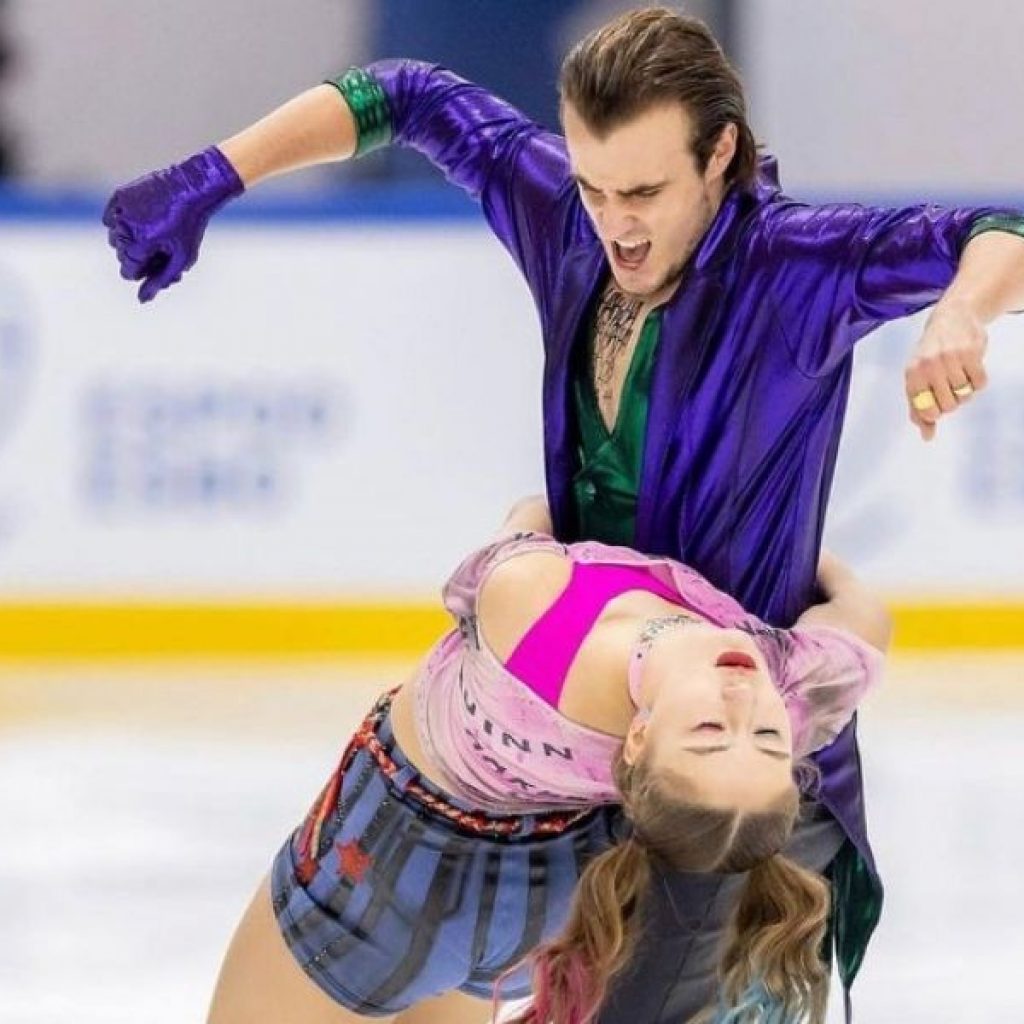 Pareja de patinaje causa furor con trajes de Joker y Harley Quinn en  Beijing 2022 - CDN Deportes