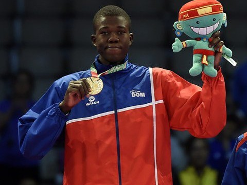 El medallista olímpico, Luisito Pié, tampoco recibe ayuda por ser atleta de alto rendimiento. El "taekwondista" logró medalla de bronce en la categoría –58 kg en los Juegos Olímpicos de Río de Janeiro 2016, siendo la única medalla que Republica Dominicana logró conseguir en las olimpiadas de ese año.