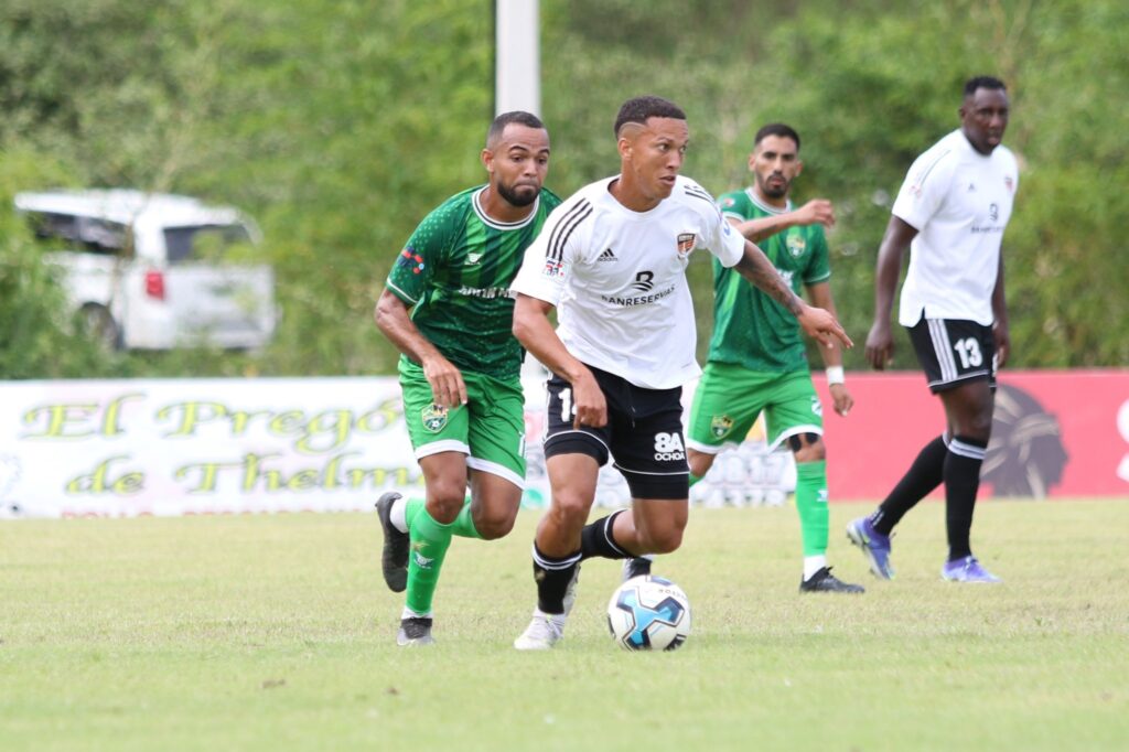 Cibao FC se impuso a Jarabacoa 2-1 en su propia casa