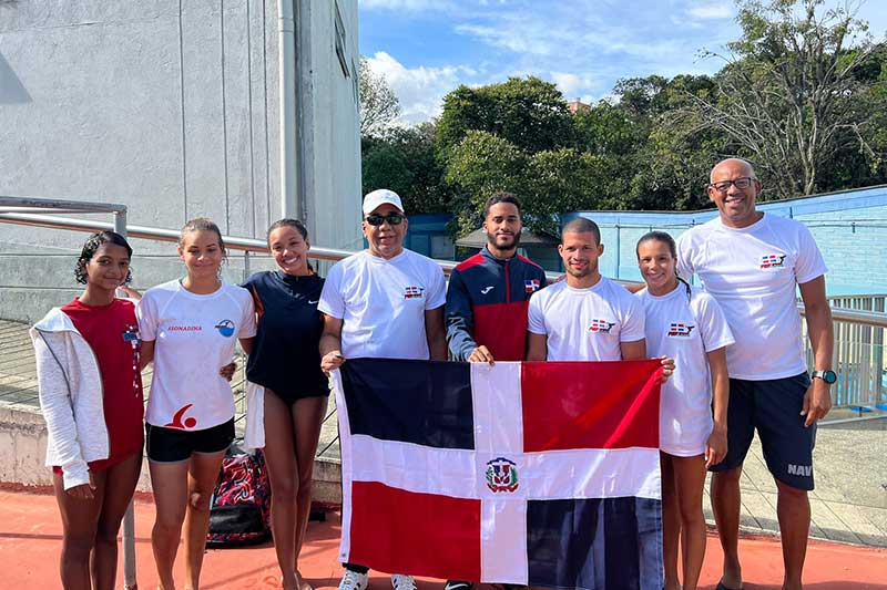Clavadistas dominicanos consiguen medallas en Colombia