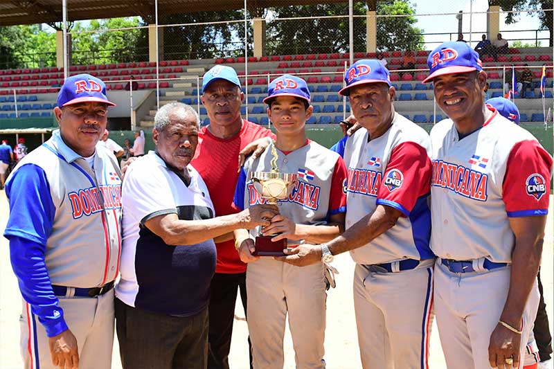 RD conquista torneo Panamericano de Béisbol
