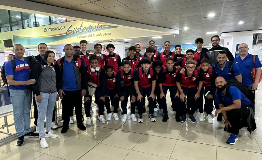 La Sedofútbol U17 partió hacia Guatemala en busca del sueño mundialista