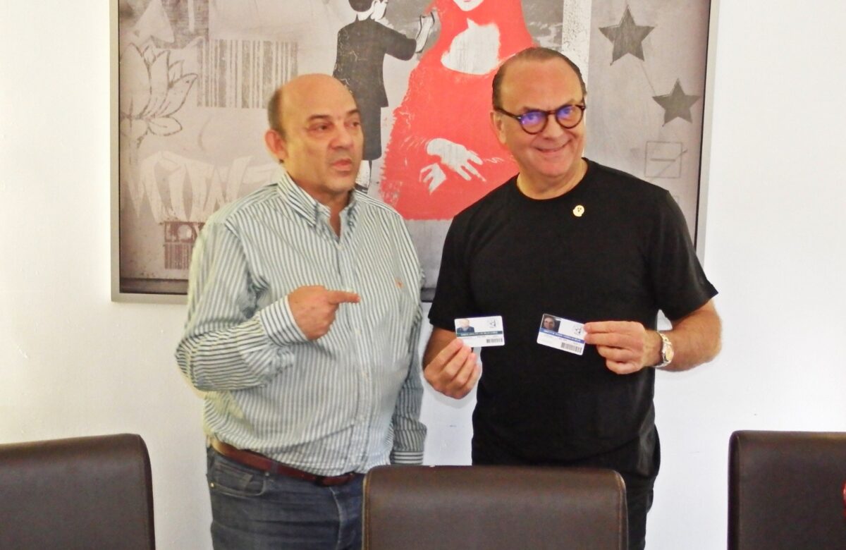 Club Naco reconoce a Ramón Hipólito; Lo declara “socio honorífico” por sus aportes