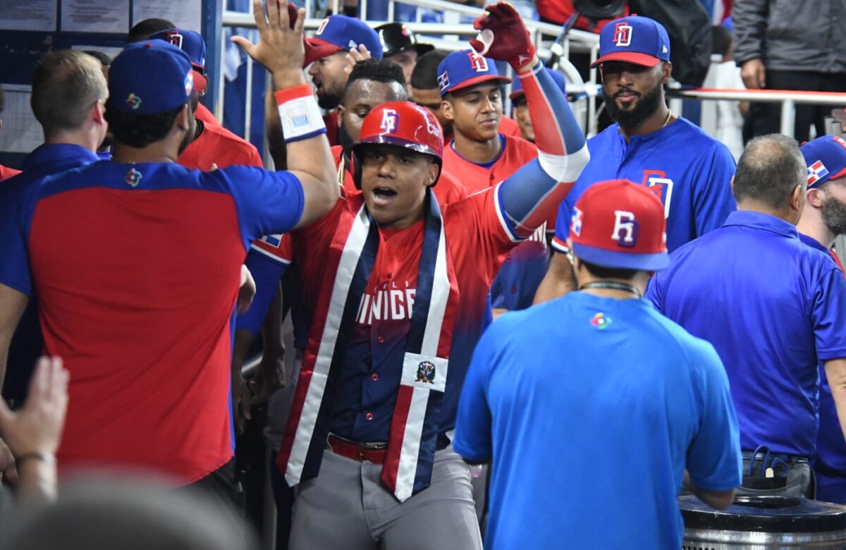 Dominicana logra su primera victoria en Clásico Mundial de Béisbol
