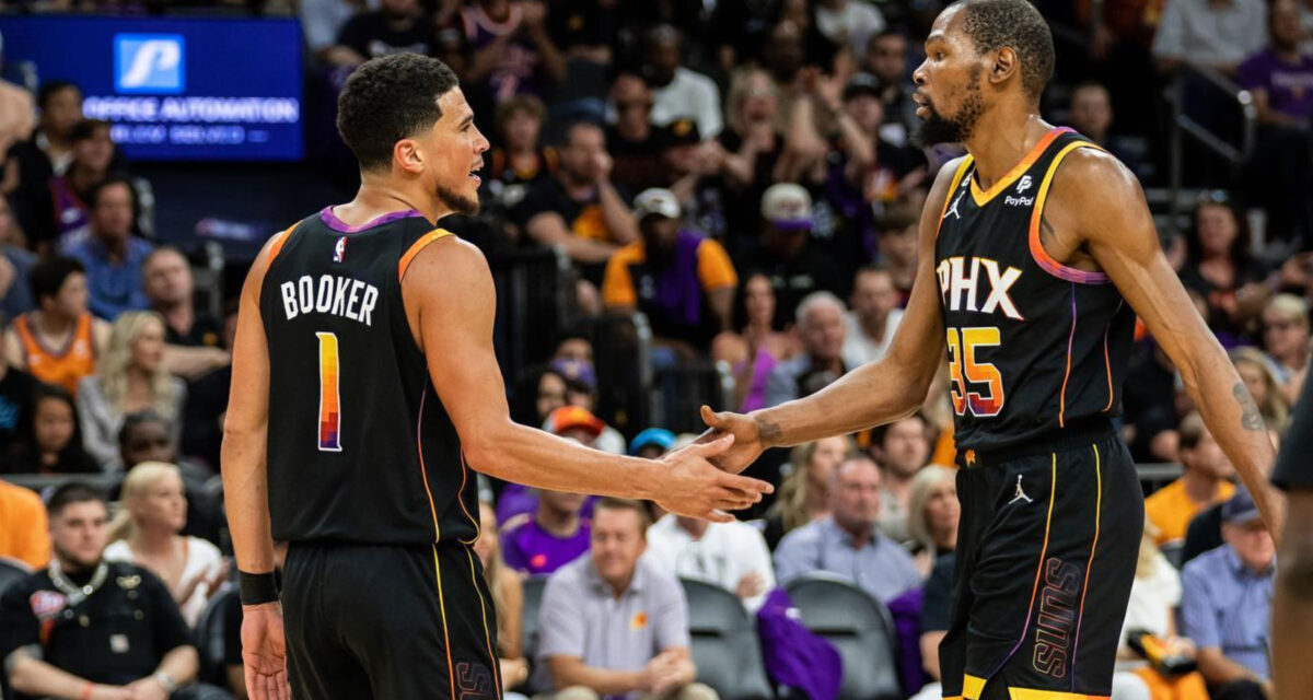 Booker aportó 47 puntos, Durant 39 y los Suns de Phoenix vencen a los Nuggets
