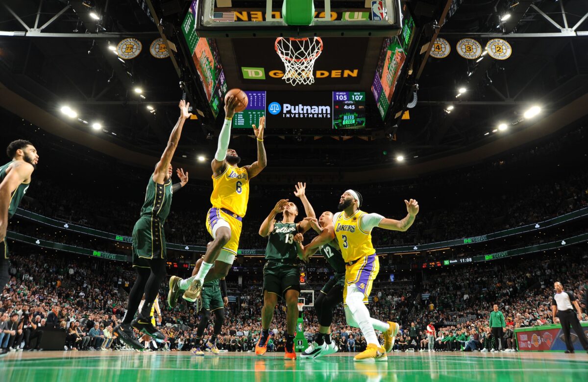 Celtics y Lakers, dos leyendas que están en "cuidados intensivos"